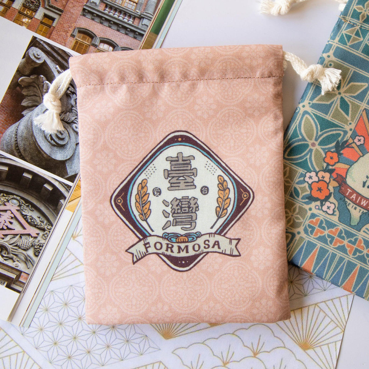 Knickknack Drawstring Bag