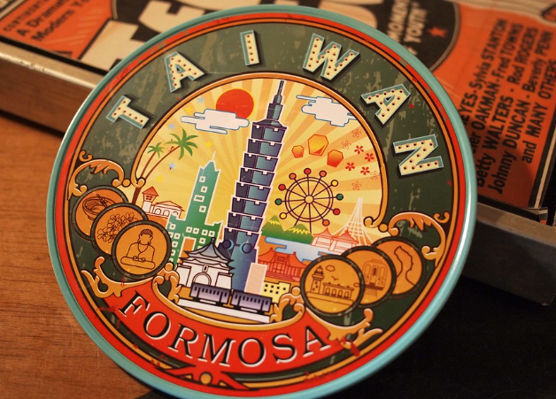 Creative Heatproof Mat/ Tin Potholder