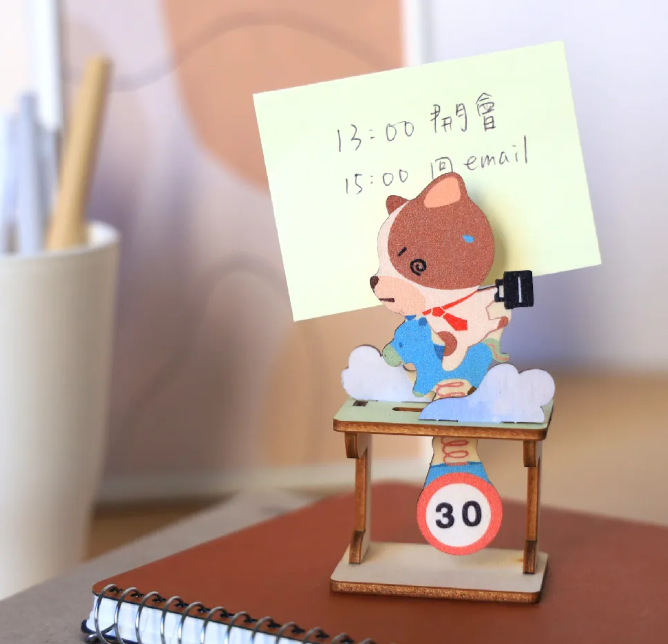 DIY Swing Memo Holder